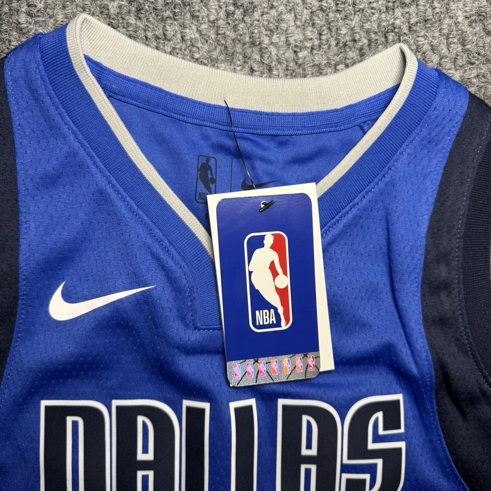 Nike Dallas Mavericks Jersey Luka Doncic #77 Dri-Fit Swingman Icon‎ Youth M NWT